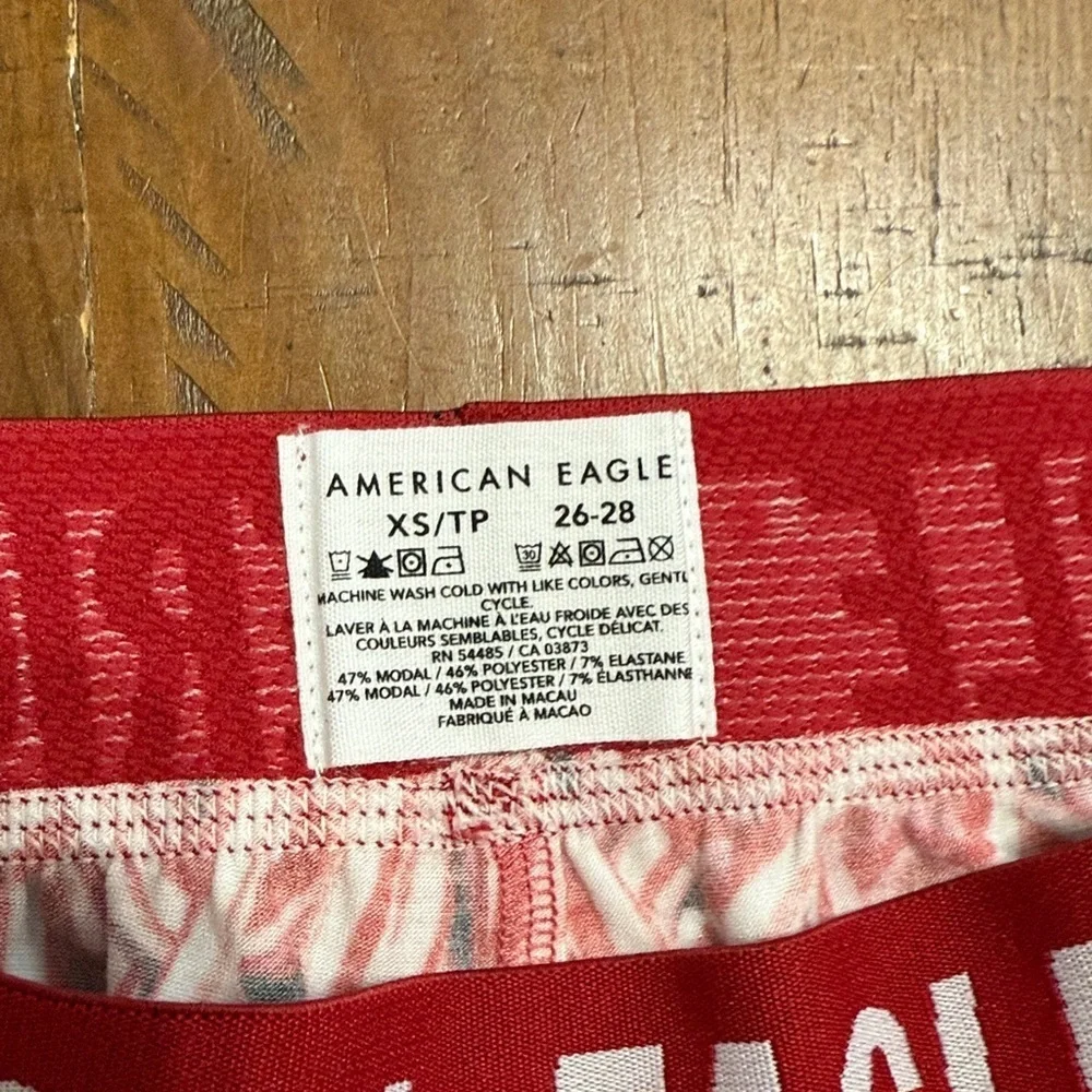 American Eagle Candy Cane Red and White Patterned Boxers XS 26-28 NWT